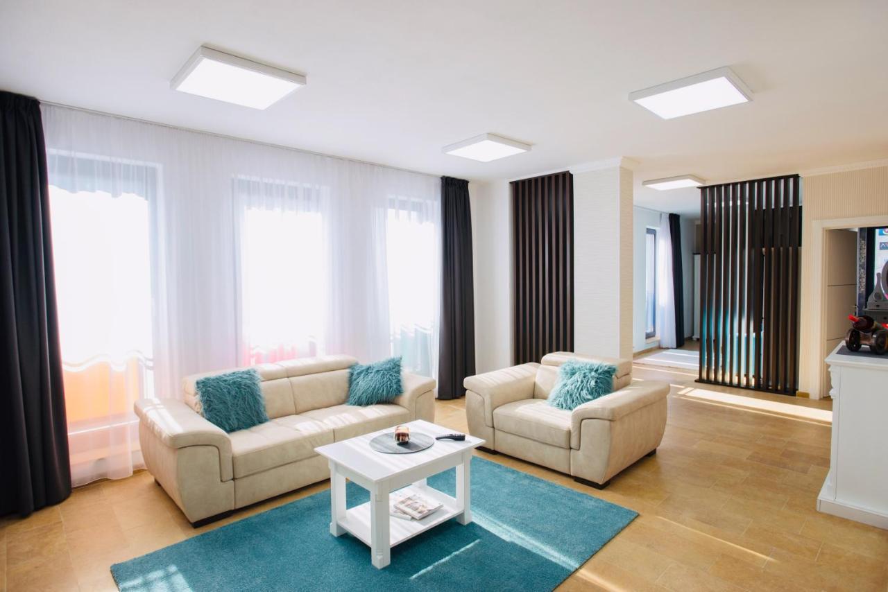 Lira Holiday Apartments 萨图马雷 外观 照片