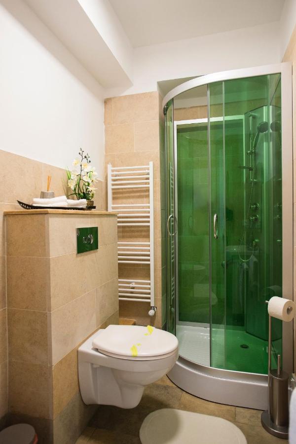 Lira Holiday Apartments 萨图马雷 外观 照片