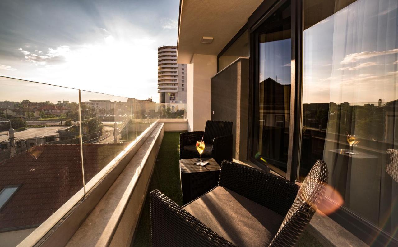 Lira Holiday Apartments 萨图马雷 外观 照片