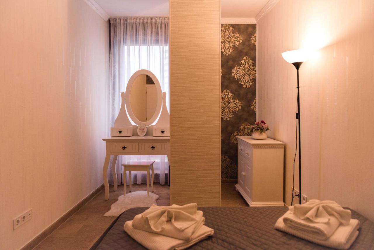 Lira Holiday Apartments 萨图马雷 外观 照片