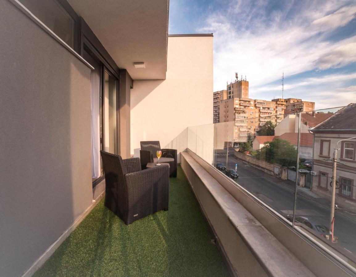 Lira Holiday Apartments 萨图马雷 外观 照片